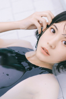 年轻的女邻居2